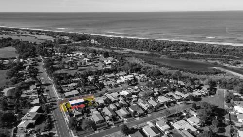 Lakes Entrance House | Seaside Escape
