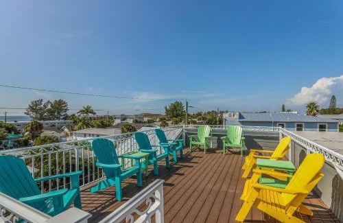 Bradenton Beach House | Seaside Escape