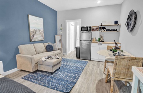 Fort Walton Beach Apartment | Seaside Escape