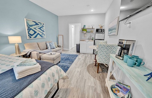 Fort Walton Beach Apartment | Seaside Escape