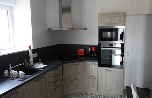 Treffiagat House | Seaside Family House with Jacuzzi, 800 m from the Beaches, Renovated in 2018