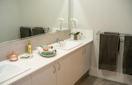 Rockingham House | Seaside Haven Rockingham