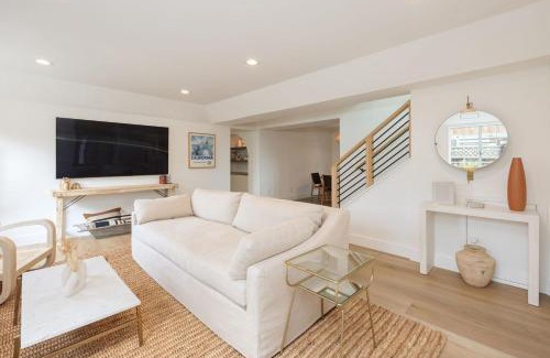 Half Moon Bay House | Seaside Home Modern Retreat with Breathtaking Views and Beachside Charm