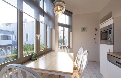 Warnemuende Apartment | Seaside pleasure, fairytale living by the sea - Haus Sterntaler
