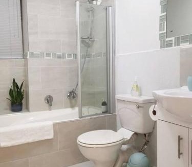 Hermanus Apartment | Seaside Respite Main road apartment