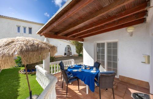 Luz Villa | Seaside Retreat Casa Romana