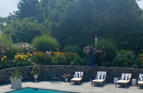 Portsmouth House | Seaside Retreat - Large 4 BR Home
