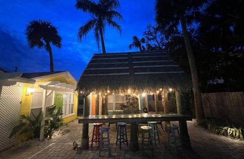 Indian Rocks Beach Apartment | Seaside Retreat Cottages #2.