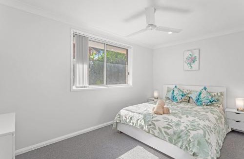 Forster House | Seaside Sanctuary I Spacious Getaway in Forster