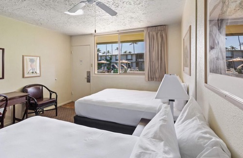 Kahului Hotel | Seaside Serenity: Discover Maui, Pool & Iao Valley Adventure!