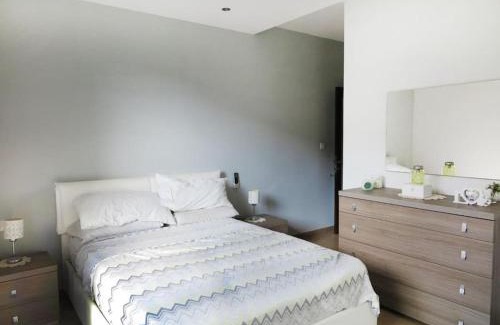 Għadira Apartment | Seaside Serenity: Mellieha Gem