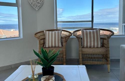 Hermanus Apartment | Seaside Serenity