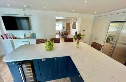 New Forest District House | Seaside Spacious Cosy Cottage On The Edge Of The New Forest