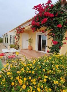 Sagres Apartment | Seaside Studio in Sagres - 38 sqm with Terrace and Garden