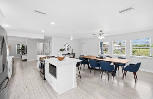 Fort Myers Villa | Seaside Villa Coral Point, renovated, south facing, in 2 minutes on open river