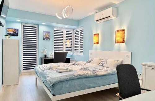 Burgas Apartment | SeaSky SmartHome Penthouse for 6 Guests with Private Parking 5 minutes аway from Central Beach Burgas and City Centre