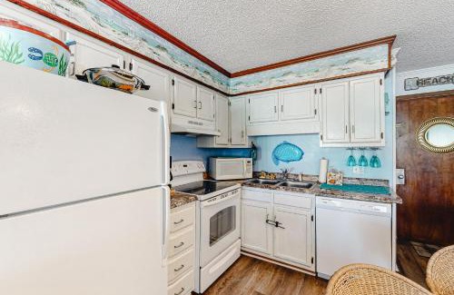Morehead City Apartment | Seaspray 224