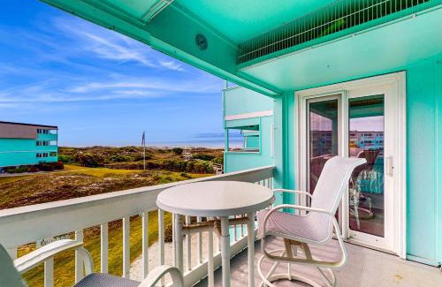 Morehead City Apartment | Seaspray 242