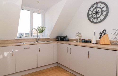 Dartmouth Cottage | Seaspray