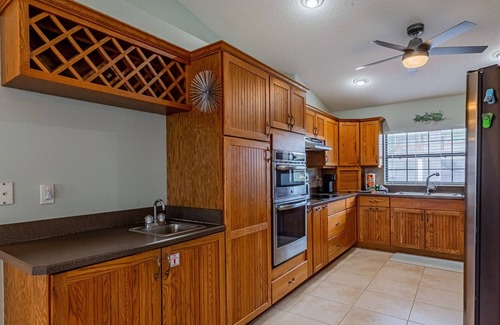 Marineland Acres House | Seastory Summary: Wel