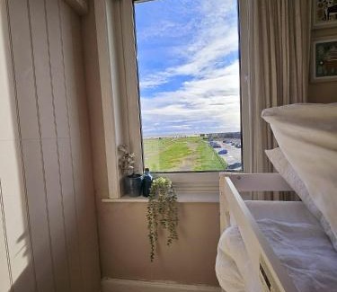 Littlehampton Apartment | Seaview 2 bedroom apartment