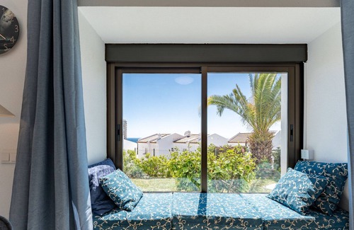 Torrequebrada Ski Chalet | Seaview/3BED/Sauna/Pool/Parking