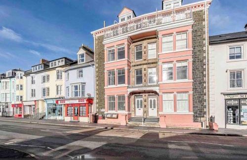 Aberdovey Apartment | Seaview Apartment Westhaven