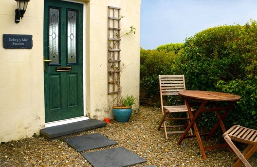 Dinas Cross Cottage | Seaview at Merton Hall, Newport