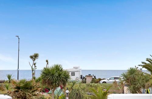 Teignmouth Apartment | Seaview at No. 26 Northumberland Place