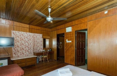 Lubok Buaya Cottage | Seaview Chalet #3 Beachfront Cenang Beach