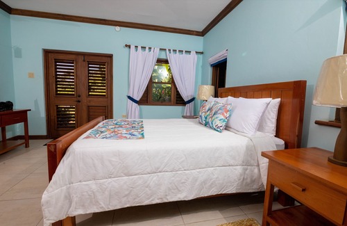 Oracabessa Bed & Breakfast | Seaview Cottage "Your home in paradise!"