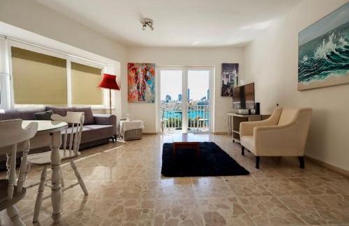 Tower Road Apartment | Seaview Cozy Stay in a Prime Sliema Location 6S