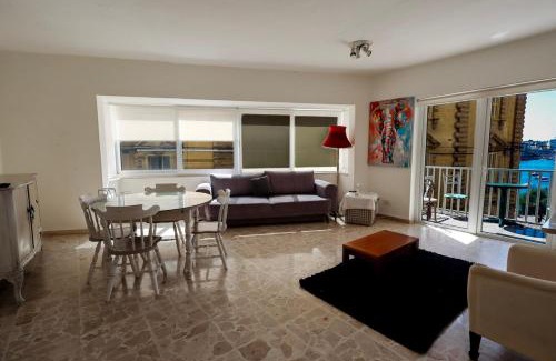 Tower Road Apartment | Seaview Cozy Stay in a Prime Sliema Location 6S