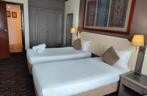 Tanjung Bungah Apartment | Seaview Deluxe Rainbow Paradise Tg Bungah 6pax