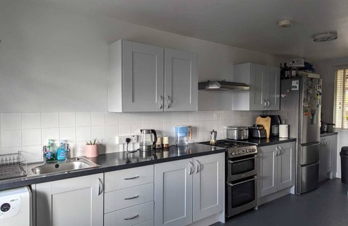 Brighton House | Seaview/downs National Park & Free Parking