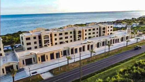 Challengers Apartment | Seaview Garden
