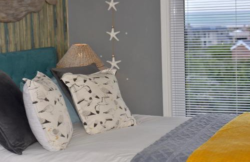 Betty's Bay Apartment | Seaview on 2822 - Romantic Ocean Studio