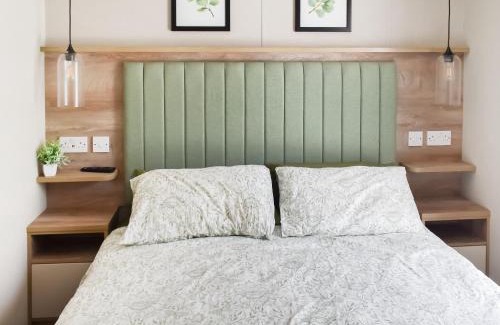 Corton House | Seaview One - Uk50167