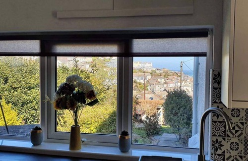 Mevagissey Apartment | Seaview-petsok-patio-1br