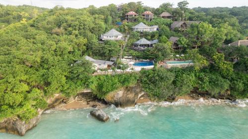 Mushroom Bay Villa | Seaview Private Villas
