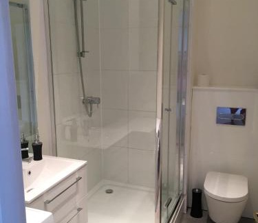 Southsea Apartment | Seaview Retreat Private Parking