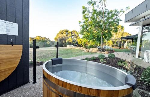 Yallingup House | Seaview - spa and ocean views in luxury