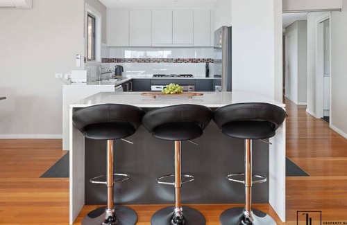 Long Beach House | SeaView Summary: SeaV