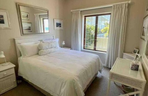 Kalk Bay Apartment | Seaview Terrace