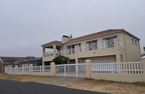 Sandbaai House | Seaview