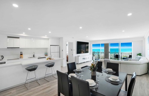 Scarborough Apartment | Seaviews and Sophistication