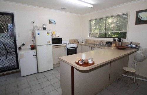 Nelly Bay House | Seaward Cottage, Nelly Bay