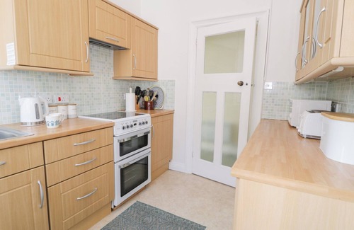 Rhos on Sea Cottage | Seawinds