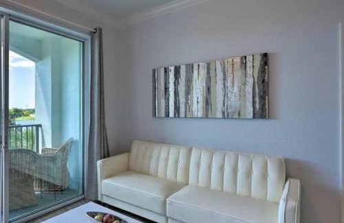Florida Central Atlantic Coast Apartment | SeaworldDisneyUniversal Villa 5 beds 3 bed2bath