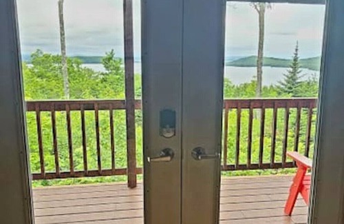 Greenville Cabin | Seboomook Cabin Overlooking Moosehead Lake